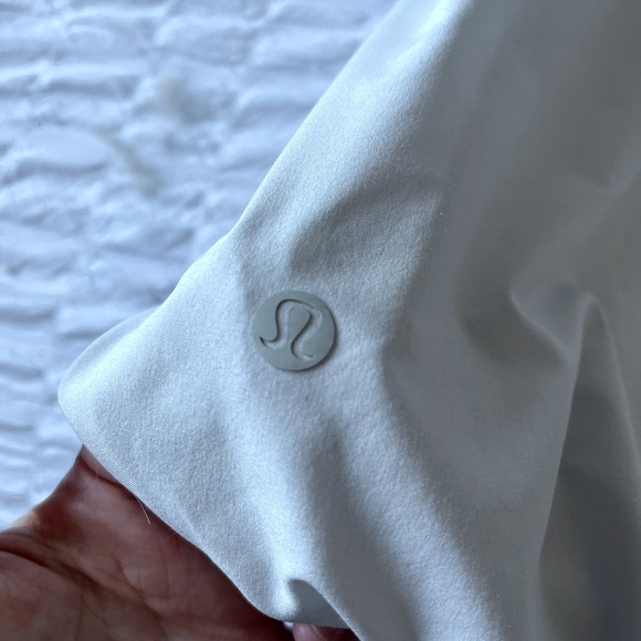 Lululemon jacket - Picture 5 of 8